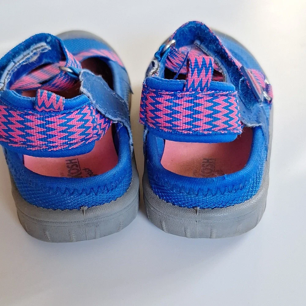 Oshkosh Strappy Slip-On Toddler Size 10